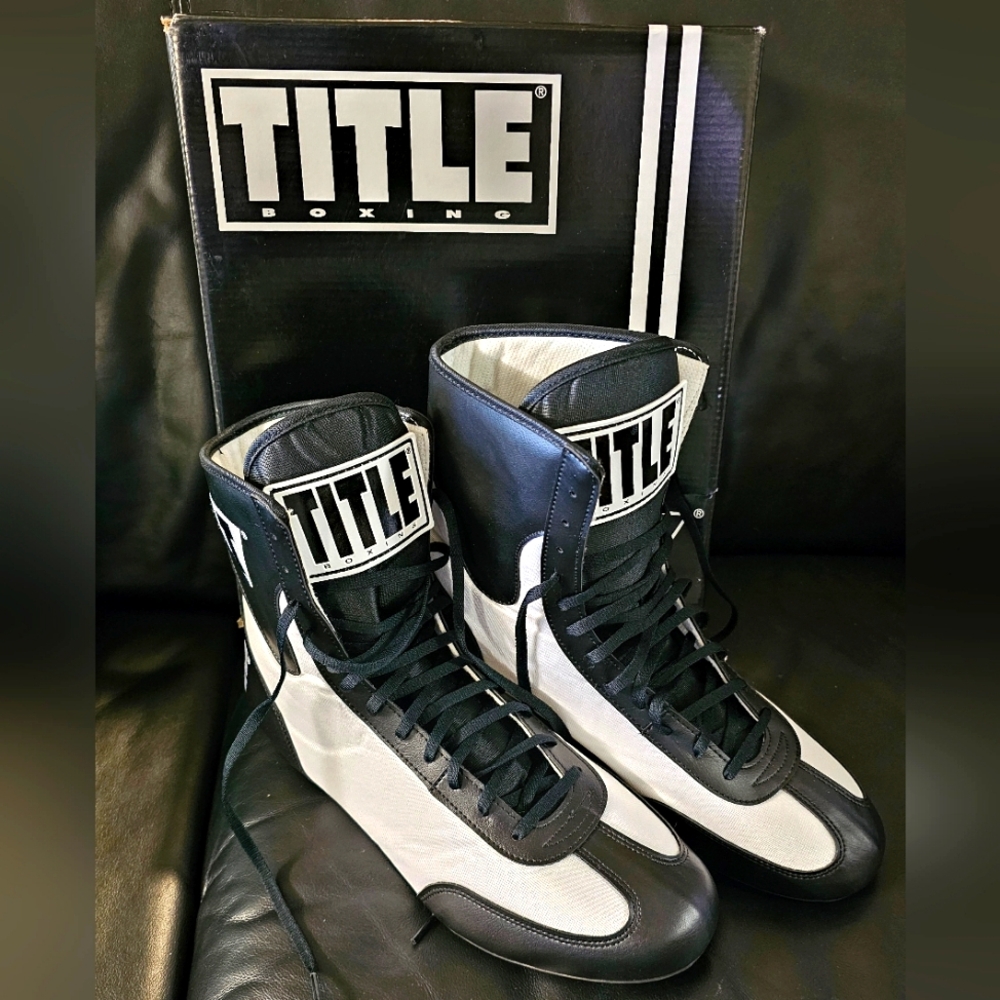 Title Speed Flex Encore Mid Boxing Shoes Mens Size 13 Black & White NIB